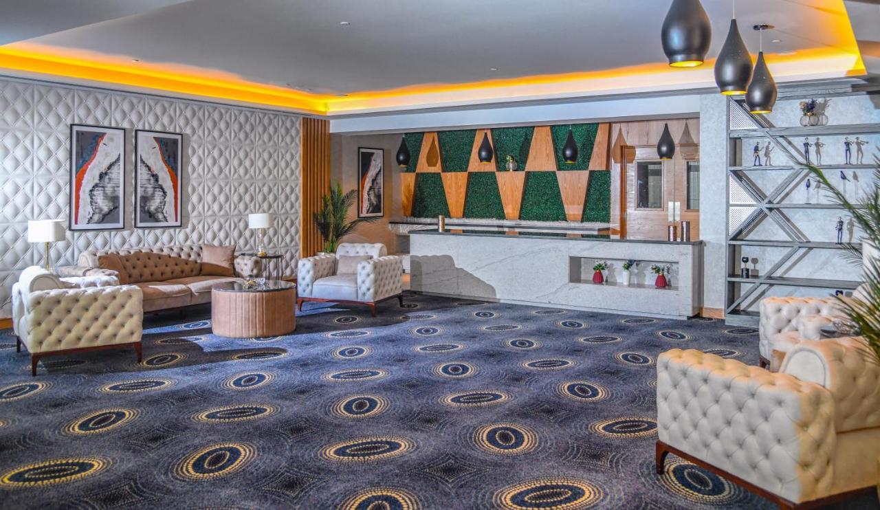 Tolip Resort El Galala Hills Ain Sukhna Exterior foto The lobby of the hotel