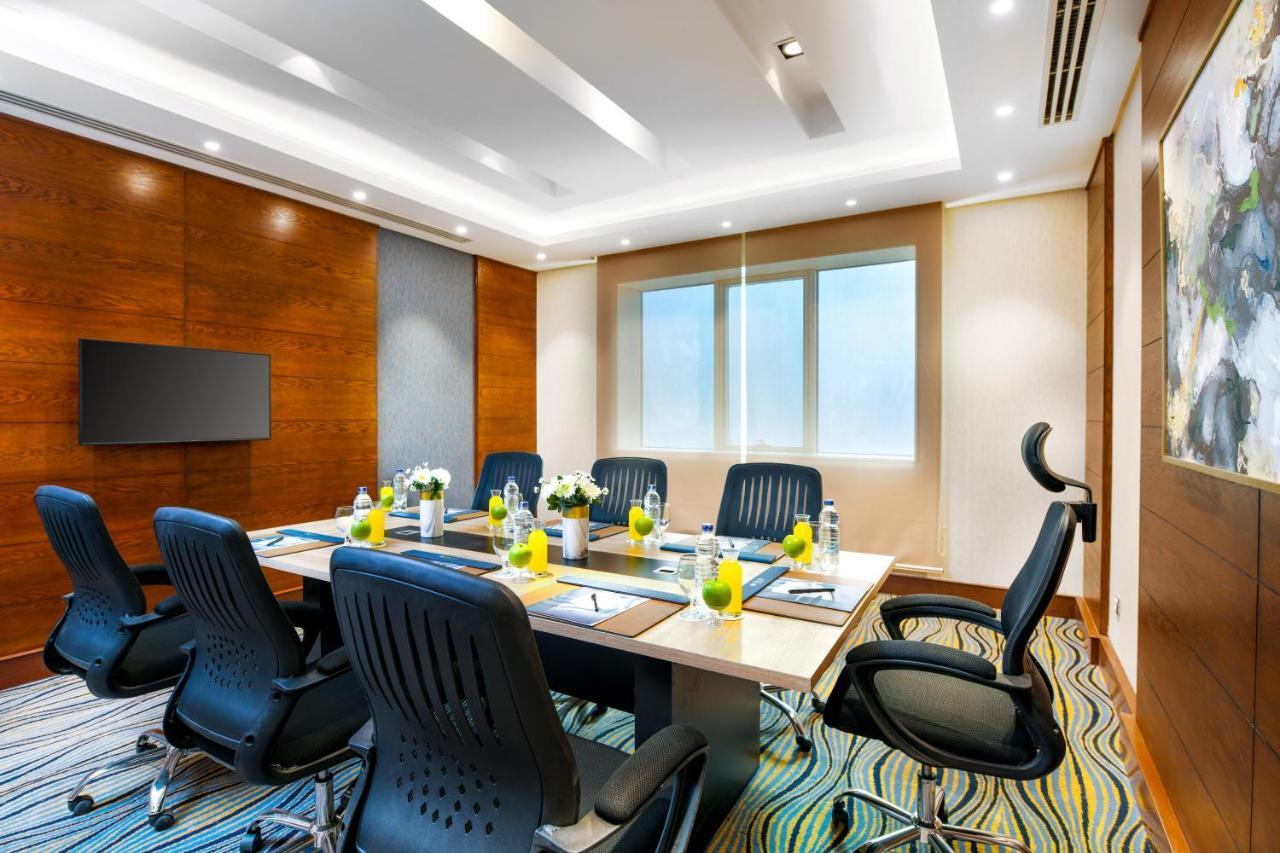 Tolip Resort El Galala Hills Ain Sukhna Exterior foto Meeting room at the hotel