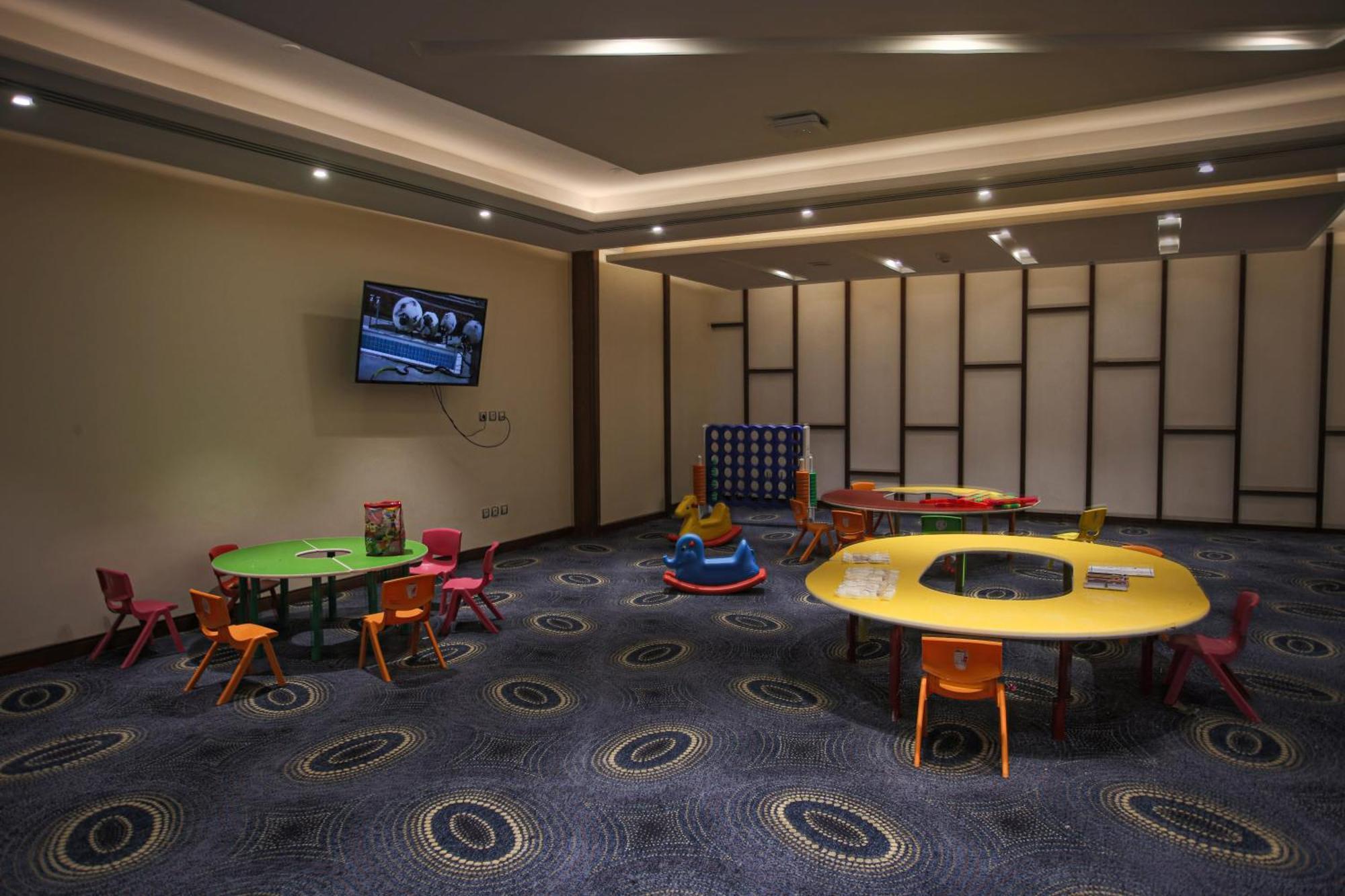 Tolip Resort El Galala Hills Ain Sukhna Exterior foto Kids Club